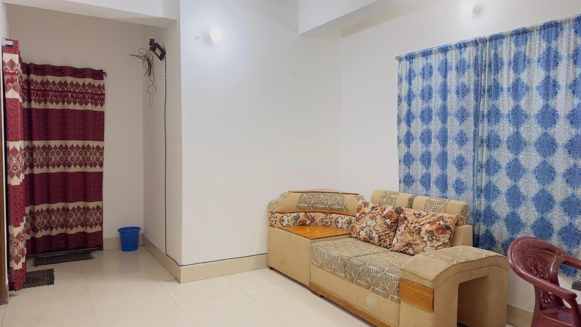 Mohammadia Restaurant & Guest House Near United Hospital Dhaka Exterior photo