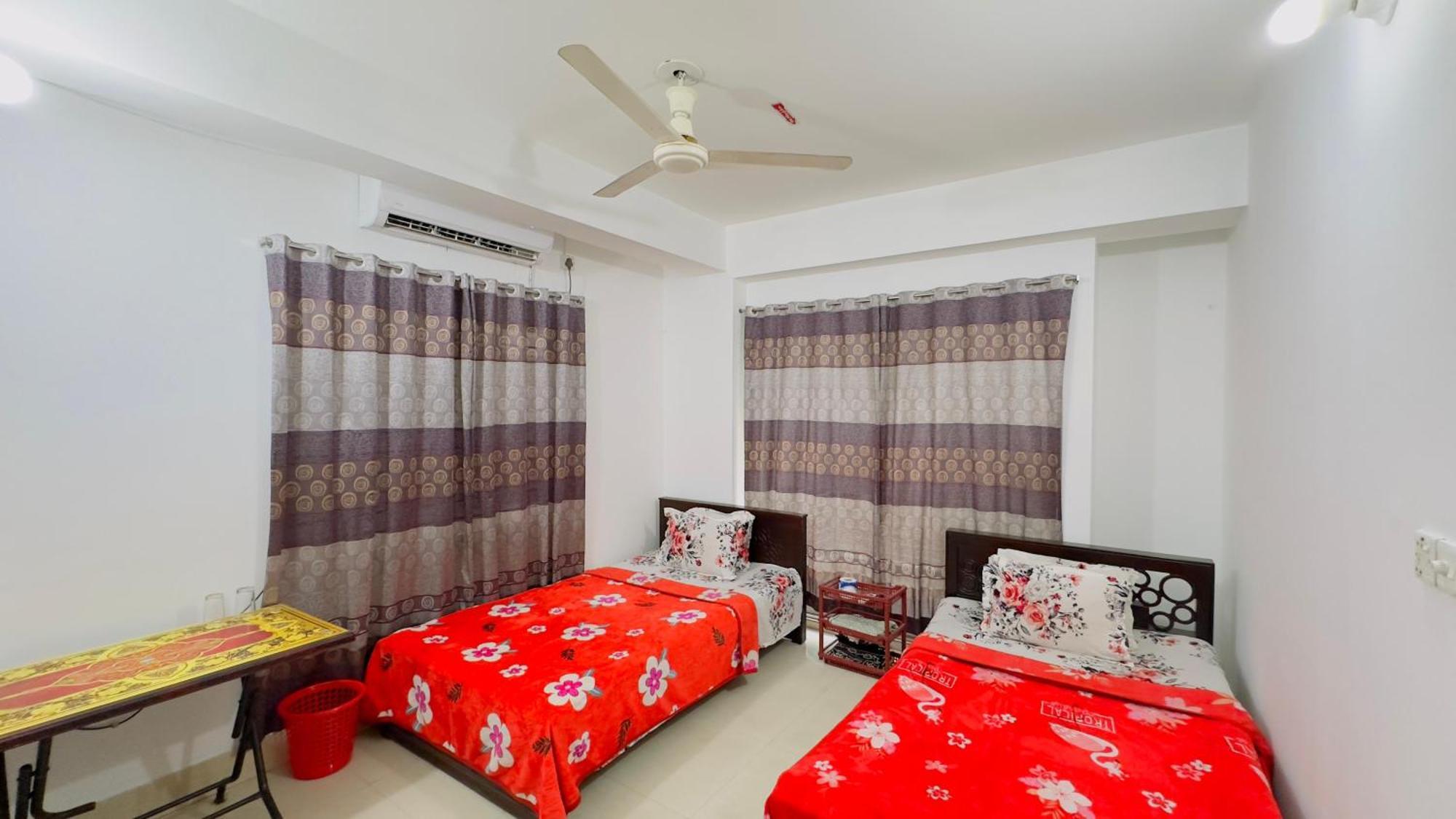 Mohammadia Restaurant & Guest House Near United Hospital Dhaka Exterior photo