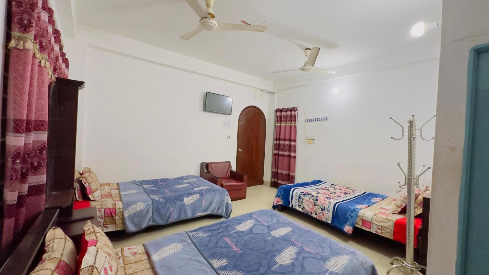 Mohammadia Restaurant & Guest House Near United Hospital Dhaka Exterior photo